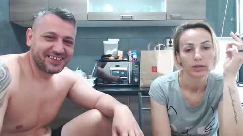 Snapshot of no_limit_coupl3 chatting on October 2025 06:45:01 AM no_limit_coupl3 online show from October 2025 06:45:01 AM