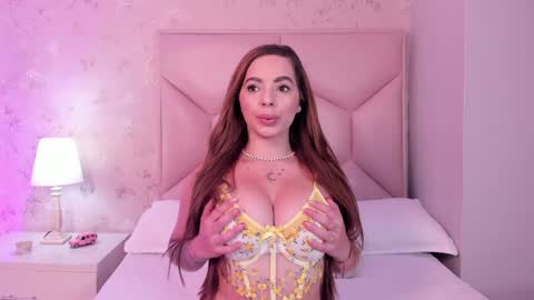   ambarsulliva  online show from December 2024 11:43:02 AM