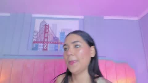 Snapshot of noa_moon chatting on October 2025 10:45:01 AM Noa online show from October 2025 10:45:01 AM