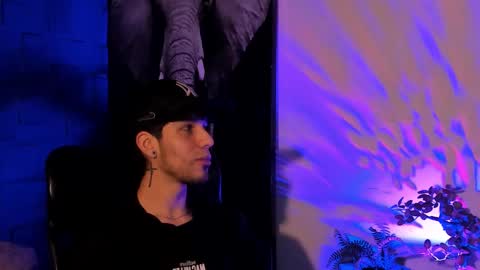 Snapshot of noah_brigth chatting on November 2025 12:43:02 AM Noah Brigth online show from November 2025 12:43:02 AM