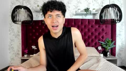 Snapshot of noah_dupont_ chatting on September 2025 08:53:02 PM noah_dupont_ online show from September 2025 08:53:02 PM