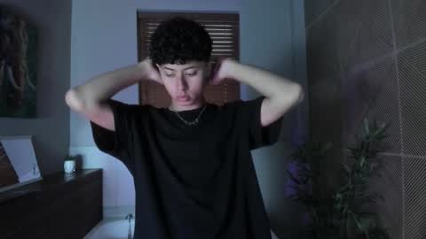 Snapshot of noah_dupont_ chatting on October 2025 11:52:02 AM noah_dupont_ online show from October 2025 11:52:02 AM