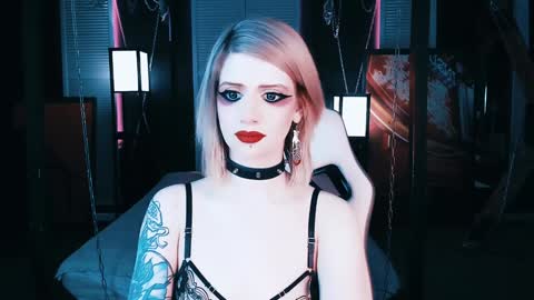 REAL name LiaDM are always open online show from February 2025 02:08:02 AM