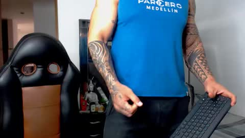 Snapshot of noah_harris01 chatting on October 2025 11:53:02 AM Noah Harris01 online show from October 2025 11:53:02 AM