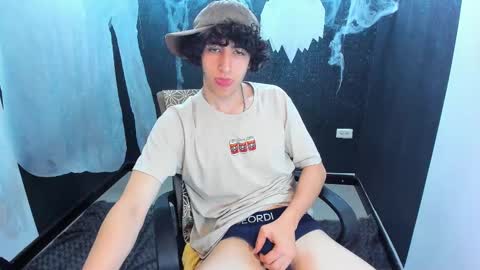 noah_sokolov online show from October 2025 04:13:02 PM