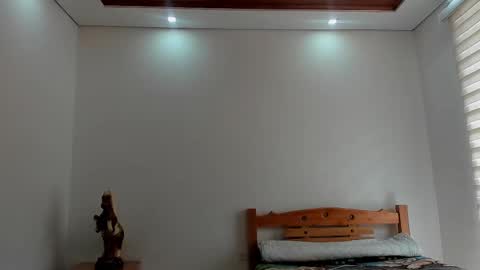 LIAM- noah online show from October 2025 01:12:02 PM