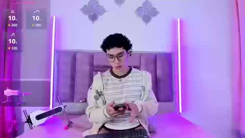 noahjhoness online show from September 2025 01:56:02 PM