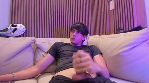 Snapshot of noahx_valko chatting on December 2025 04:55:02 PM noahx_valko online show from December 2025 04:55:02 PM