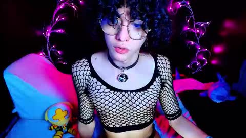 Noah Xtar online show from October 2025 07:38:02 AM