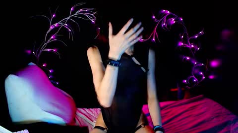 Noah Xtar online show from October 2025 02:06:02 AM