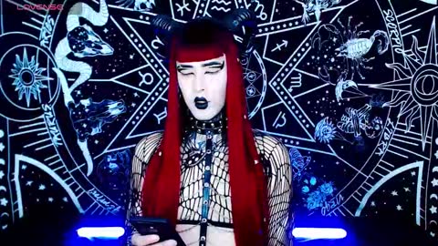 caroline online show from September 2025 11:32:02 PM