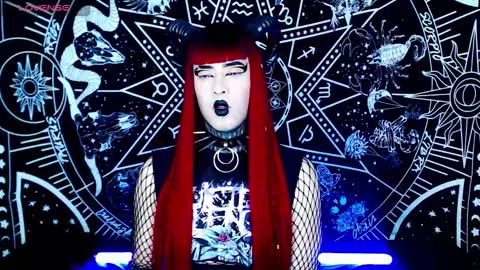 caroline online show from October 2025 12:43:02 AM