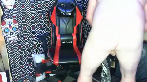 Jonny Coxman online show from October 2025 09:28:02 AM