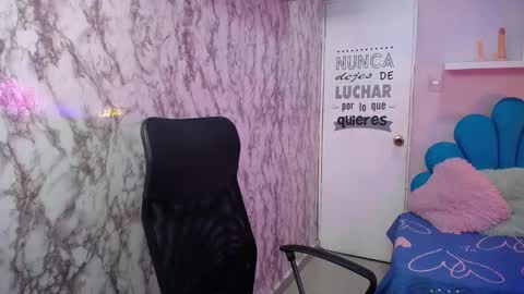 noelia_milfs online show from October 2025 07:13:01 PM