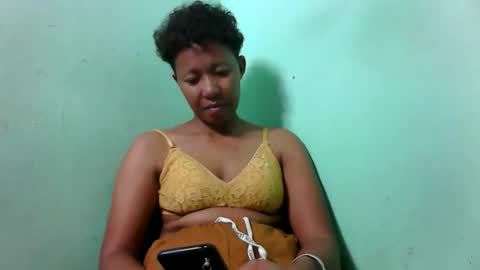 Snapshot of noellah chatting on September 2025 08:36:01 PM noellah online show from September 2025 08:36:01 PM