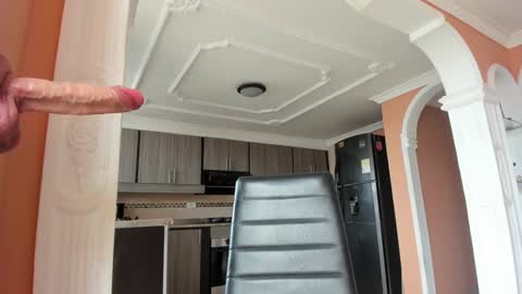  In instagram dayhannanoemi online show from November 2025 02:18:01 PM