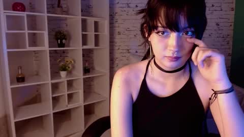 Noeva online show from September 2025 05:27:01 PM