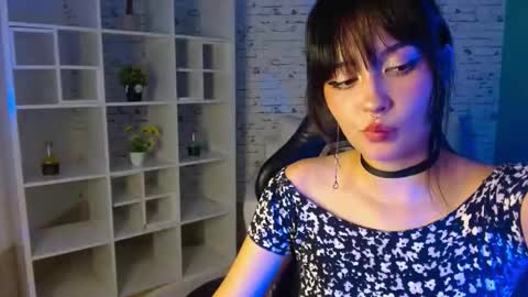 Noeva online show from September 2025 11:30:01 PM
