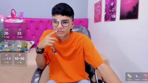 Snapshot of noha_scott chatting on October 2025 11:03:01 PM Noha Scott online show from October 2025 11:03:01 PM