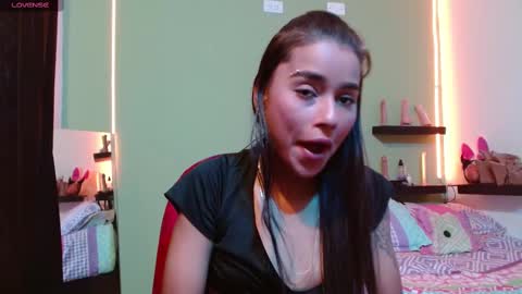 Noha Thomson online show from February 2025 05:37:01 PM