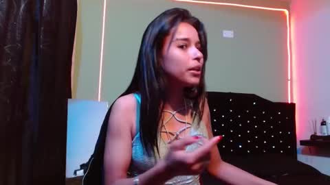 Noha Thomson online show from September 2025 03:49:02 PM