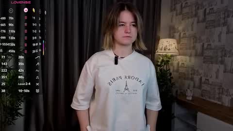 Anna online show from September 2025 01:16:02 AM