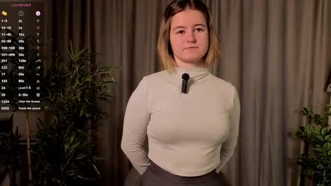 Anna online show from September 2025 01:07:02 AM