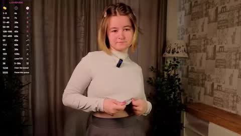 Anna online show from September 2025 01:19:02 AM