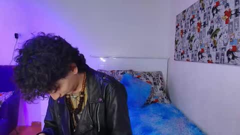 maxie online show from October 2025 03:02:02 AM