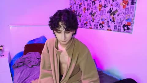 maxie online show from November 2025 05:08:02 AM