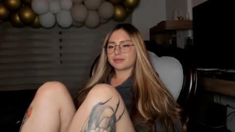 Snapshot of noorthernlightss chatting on November 2025 07:09:02 AM Ara online show from November 2025 07:09:02 AM