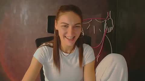 Nora online show from September 2025 12:20:01 PM