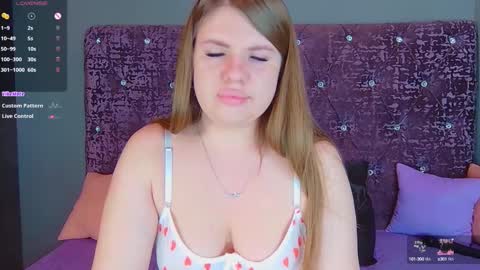 Nora online show from December 2024 03:52:02 AM