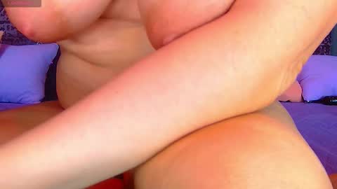 Nora online show from September 2025 01:49:01 AM