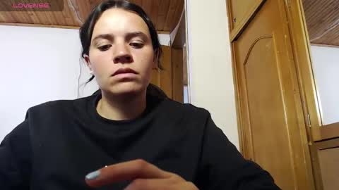 Snapshot of noreen_ chatting on November 2025 04:51:01 PM noreen_ online show from November 2025 04:51:01 PM