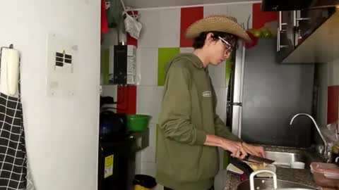 Snapshot of norehg__ chatting on October 2025 08:44:02 AM Norehg online show from October 2025 08:44:02 AM