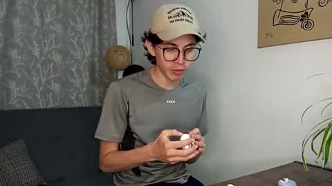 Snapshot of norehg__ chatting on October 2025 12:10:02 AM Norehg online show from October 2025 12:10:02 AM