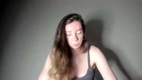 Emily snow online show from December 2024 10:25:02 PM