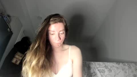 Emily snow online show from February 2025 05:19:02 AM