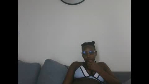 notorioussaint online show from October 2025 01:09:01 PM
