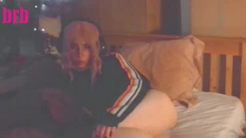 Snapshot of notyourfemboi chatting on October 2025 01:06:01 AM Lucy online show from October 2025 01:06:01 AM