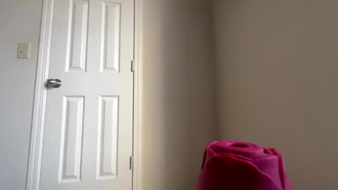 notyourkitty00 online show from September 2025 10:03:02 PM