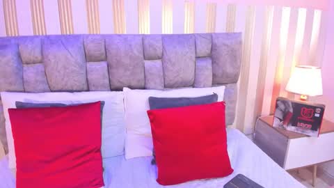 Snapshot of nova_lane chatting on October 2025 08:53:02 PM NOVA online show from October 2025 08:53:02 PM