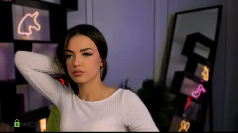 Nova online show from October 2025 07:00:01 PM