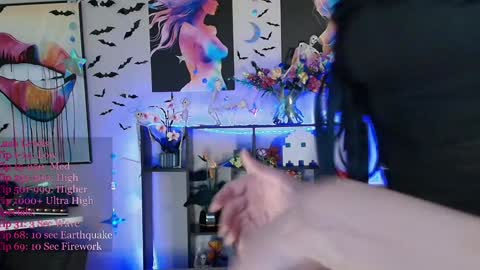 Snapshot of novaharper chatting on October 2025 09:12:02 PM Nova Harper online show from October 2025 09:12:02 PM