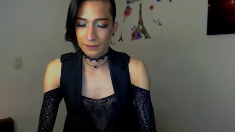 Nova...  online show from October 2025 10:39:01 PM