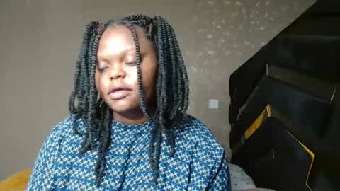 Snapshot of novi_drip chatting on November 2025 12:17:01 PM Novi online show from November 2025 12:17:01 PM