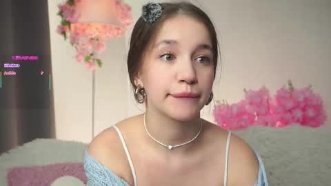 Snapshot of now_you_know chatting on October 2025 01:14:02 AM Dina online show from October 2025 01:14:02 AM