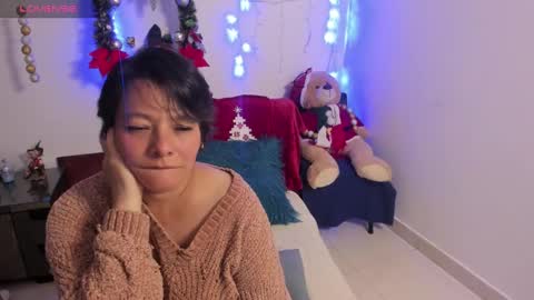 nuit_rose online show from December 2024 05:14:02 AM