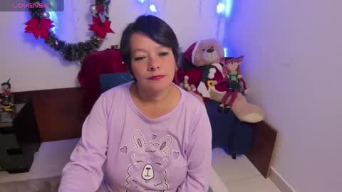 nuit_rose online show from January 2025 11:51:02 PM